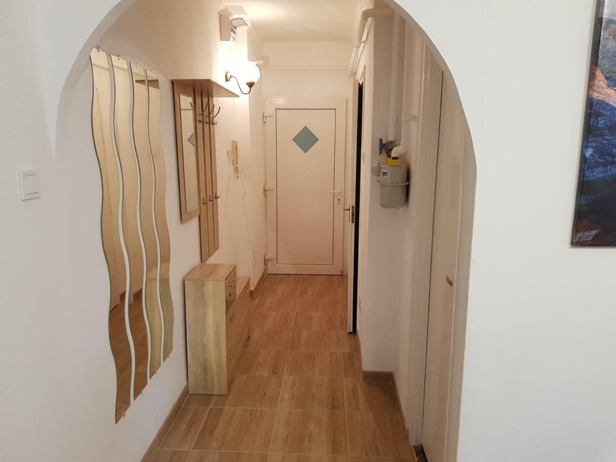 Lia Apartman Кишкунхалаш Экстерьер фото