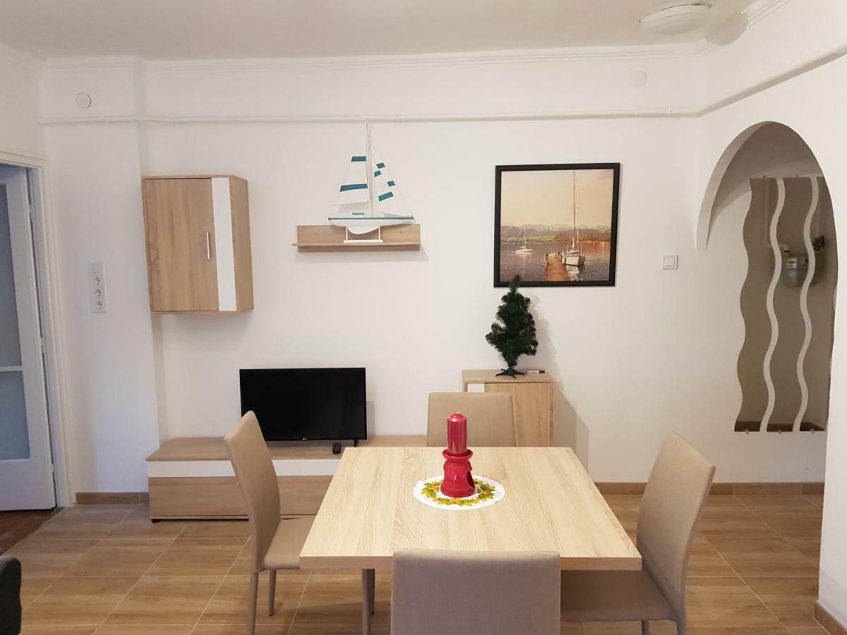 Lia Apartman Кишкунхалаш Экстерьер фото